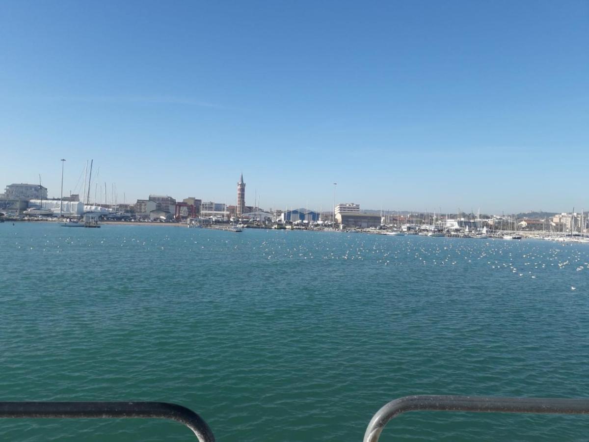 B&B Lido Apartament 10A Civitanova Marche Luaran gambar