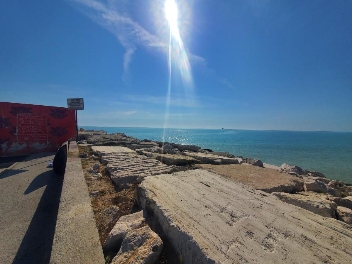 B&B Lido Apartament 10A Civitanova Marche Luaran gambar