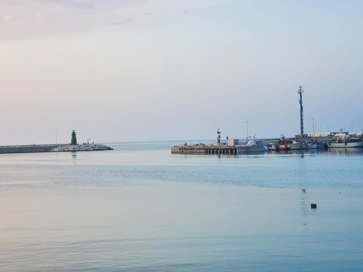 B&B Lido Apartament 10A Civitanova Marche Luaran gambar