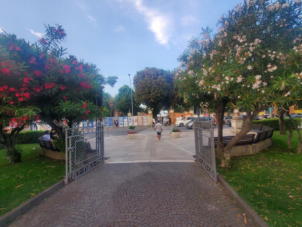 B&B Lido Apartament 10A Civitanova Marche Luaran gambar