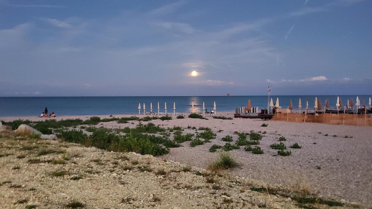 B&B Lido Apartament 10A Civitanova Marche Luaran gambar